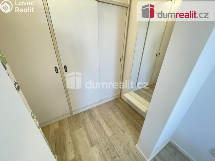 Pronájem bytu 2+KK Praha-Kunratice, Velké Kunratické č. 8