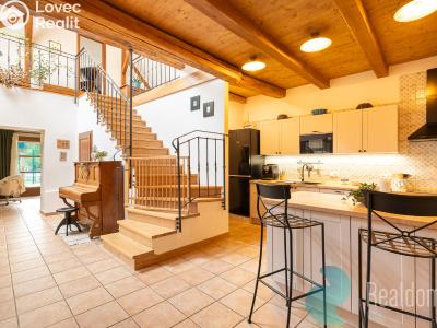 Продаж багатогенного будинку Benešov nad Černou č. 1