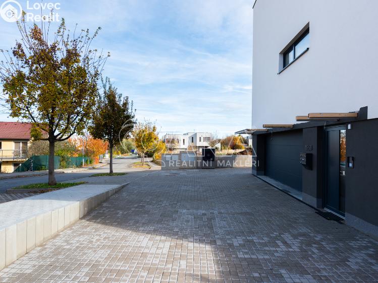 Оренда квартири 2+KK Roztoky, Na Panenské 1880 č. 21