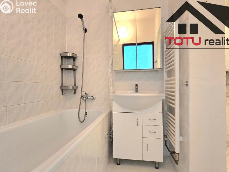 Prodej bytu 3+1 Jaroměř, Na Cihelnách č. 21