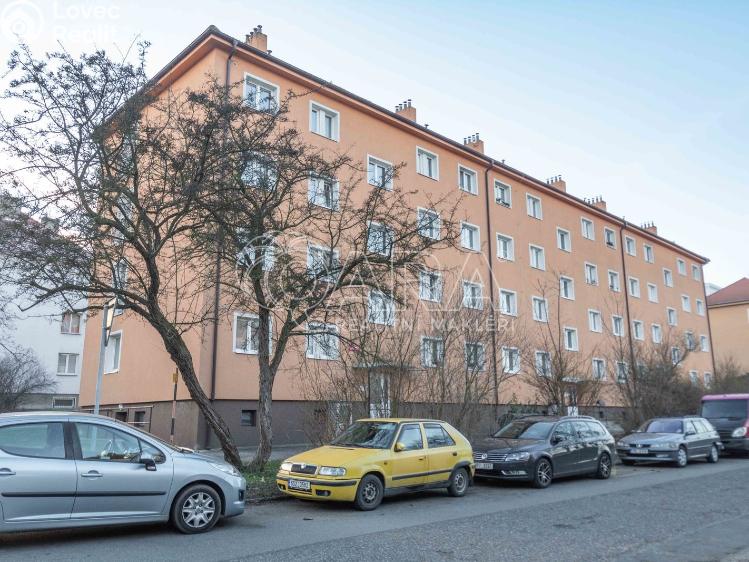 Rent apartment 2+1 Mělník, Čechova 438/22 č. 11