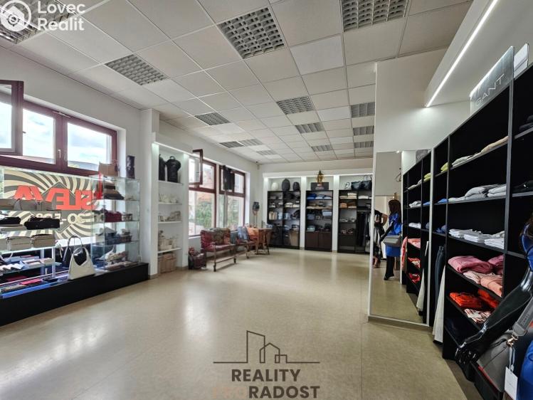 Pronájem obchodního prostoru Hodonín, Štefánikova č. 1