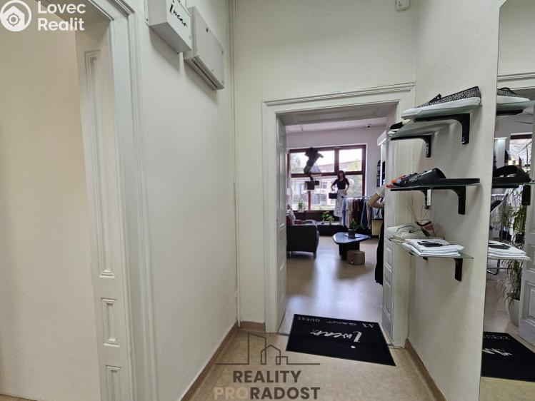 Pronájem obchodního prostoru Hodonín, Štefánikova č. 10