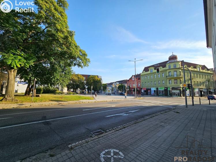 Pronájem obchodního prostoru Hodonín, Štefánikova č. 13