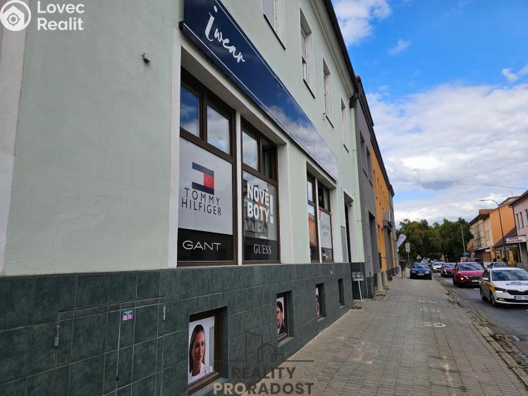 Pronájem obchodního prostoru Hodonín, Štefánikova č. 11