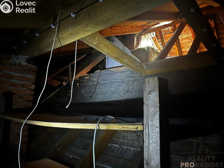 Prodej chaty Dolní Lomná č. 37