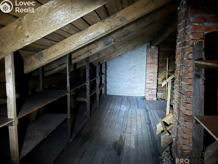 Prodej chaty Dolní Lomná č. 38