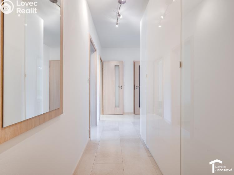 Rent apartment 2+KK Pardubice, Jozefa Gabčíka 340 č. 5