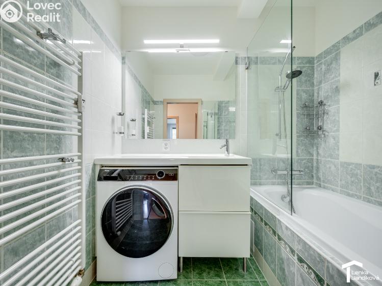 Rent apartment 2+KK Pardubice, Jozefa Gabčíka 340 č. 8