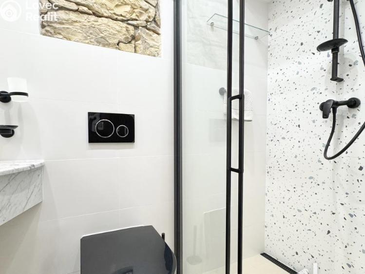 Rent apartment 2+KK Praha, Sokolovská č. 8