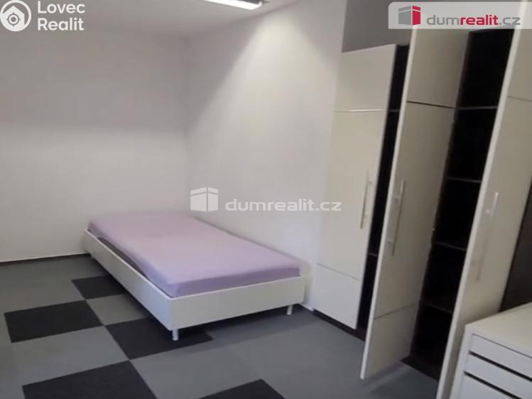 Rent apartment 1+KK Praha 14, Pilská č. 7