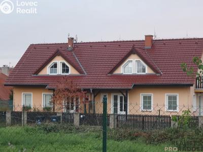 Pronájem rodinného domu Statenice, Za cihelnou č. 3