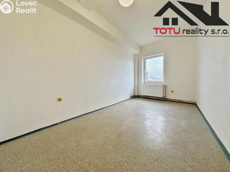 Pronájem bytu 2+1 Jaroměř, Husova č. 4