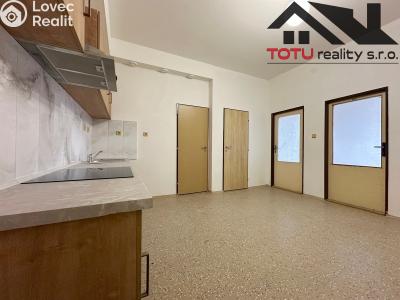 Pronájem bytu 2+1 Jaroměř, Husova č. 2