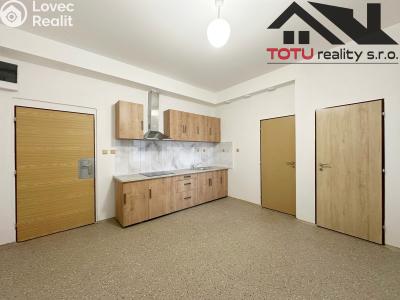 Pronájem bytu 2+1 Jaroměř, Husova č. 1