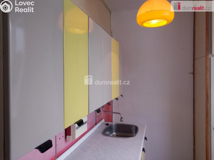 Pronájem bytu 2+1 Karlovy Vary, Přátelství č. 11