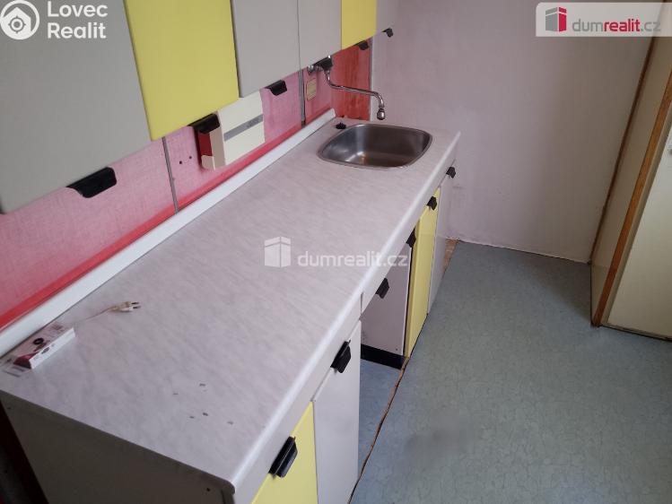 Pronájem bytu 2+1 Karlovy Vary, Přátelství č. 14