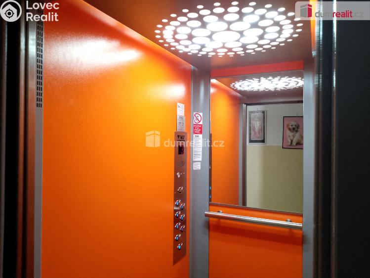 Pronájem bytu 2+1 Karlovy Vary, Přátelství č. 27