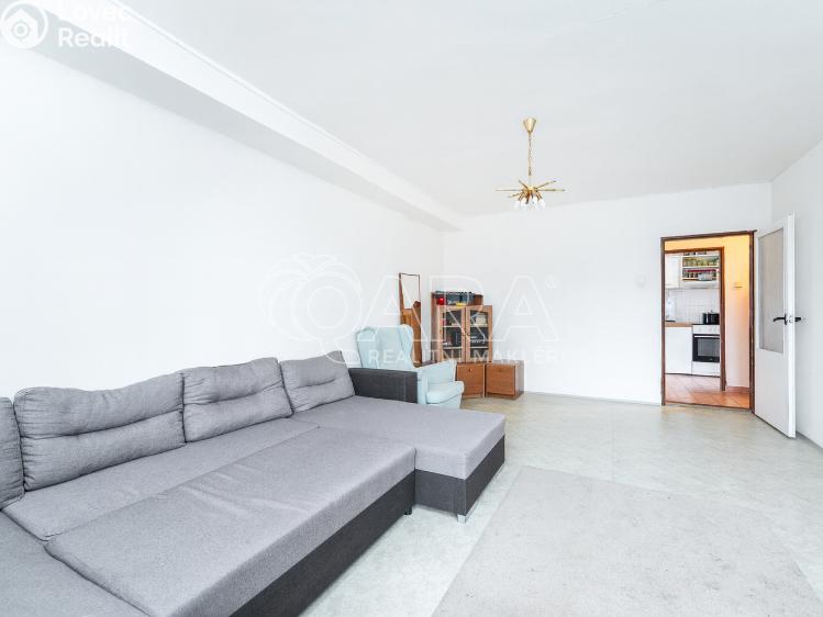 Prodej bytu 3+1 Praha, Nad strouhou 1451/18 č. 8