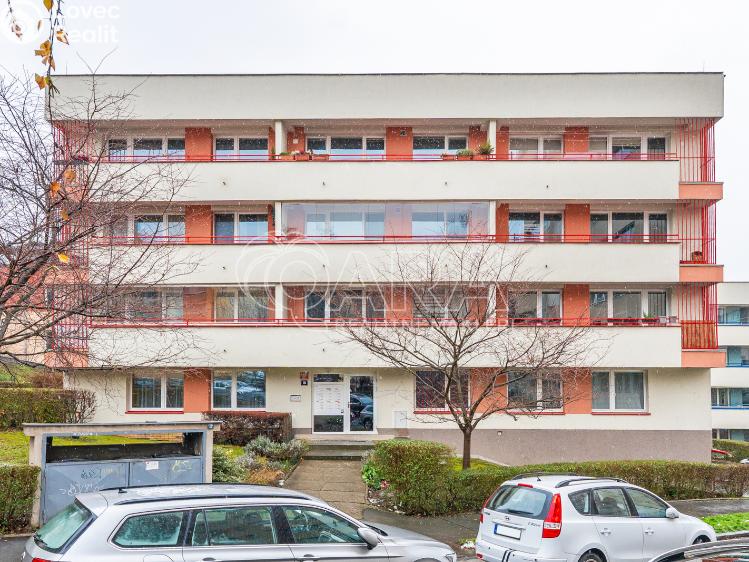 Prodej bytu 3+1 Praha, Nad strouhou 1451/18 č. 20