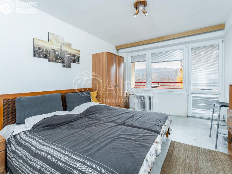 Prodej bytu 3+1 Praha, Nad strouhou 1451/18 č. 9