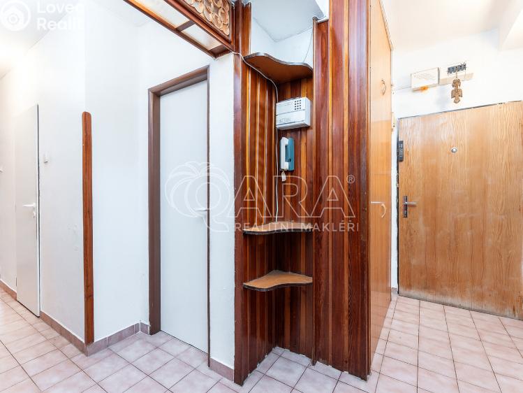 Prodej bytu 3+1 Praha, Nad strouhou 1451/18 č. 16