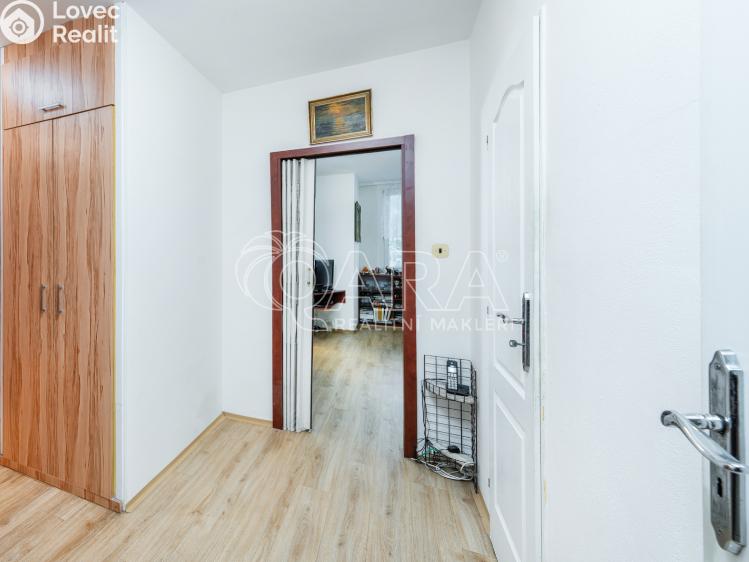 Pronájem bytu 3+1 Praha, Plickova 564/17 č. 18