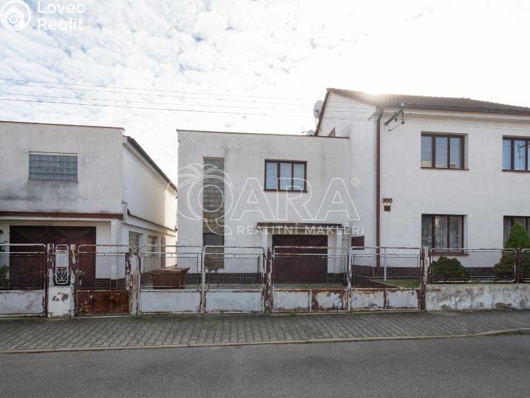 Продаж сімейного будинку Neratovice, Ruská 366 č. 2