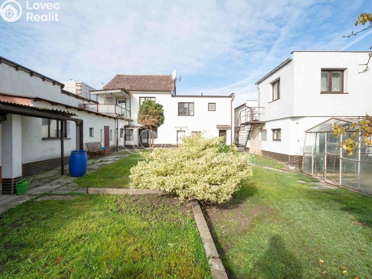 Продаж сімейного будинку Neratovice, Ruská 366 č. 4