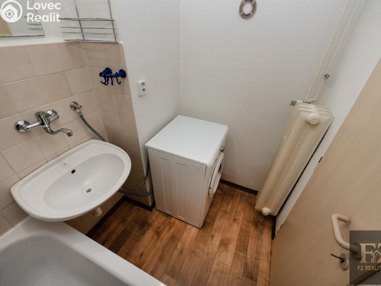 Prodej bytu 2+1 České Budějovice, Čéčova 668/8 č. 24