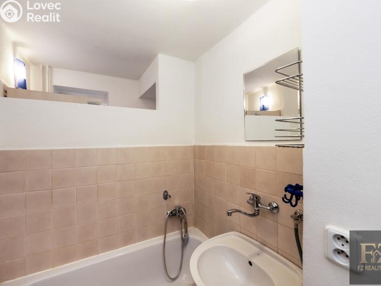 Sale apartment 2+1 České Budějovice, Čéčova 668/8 č. 21