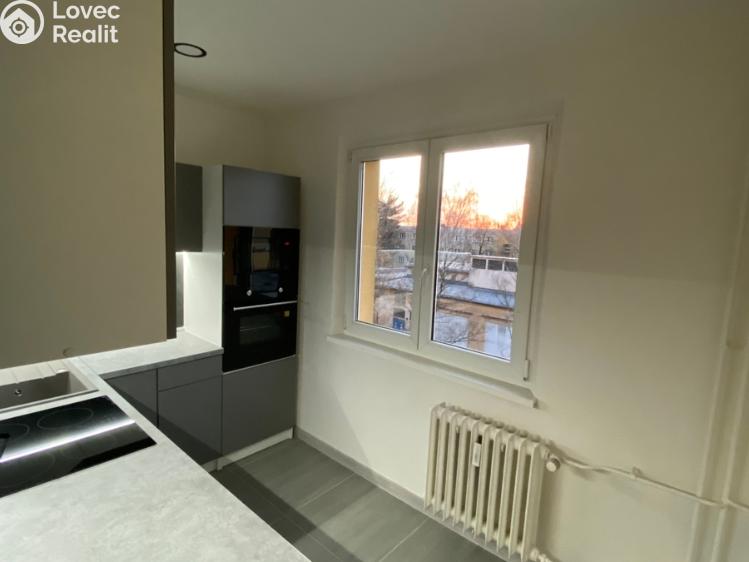 Продаж квартири 2+1 Karviná, Haškova č. 6