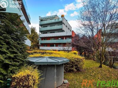 Pronájem bytu 4+KK Praha, Kolejní č. 2