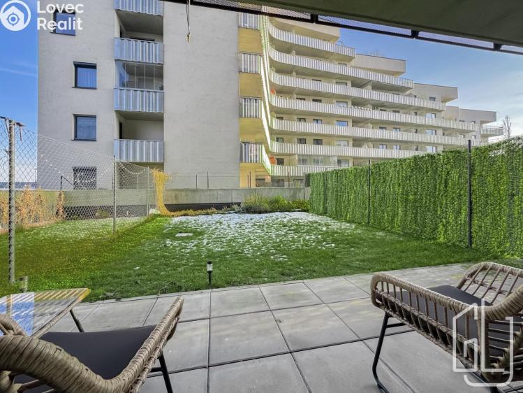 Продаж квартири 2+KK Praha, Zvěřinova č. 6