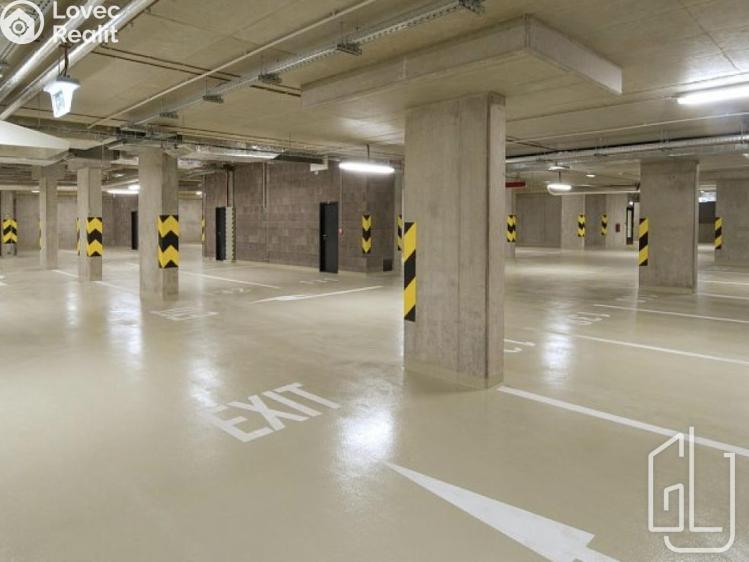 Продаж квартири 2+KK Praha, Zvěřinova č. 16