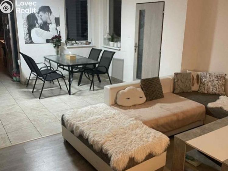 Prodej rodinného domu Velké Bílovice, Čejkovská č. 3