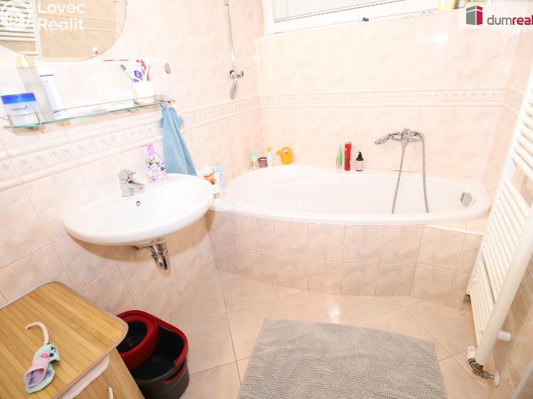 Pronájem bytu 2+KK Karlovy Vary, Nejdlova č. 16