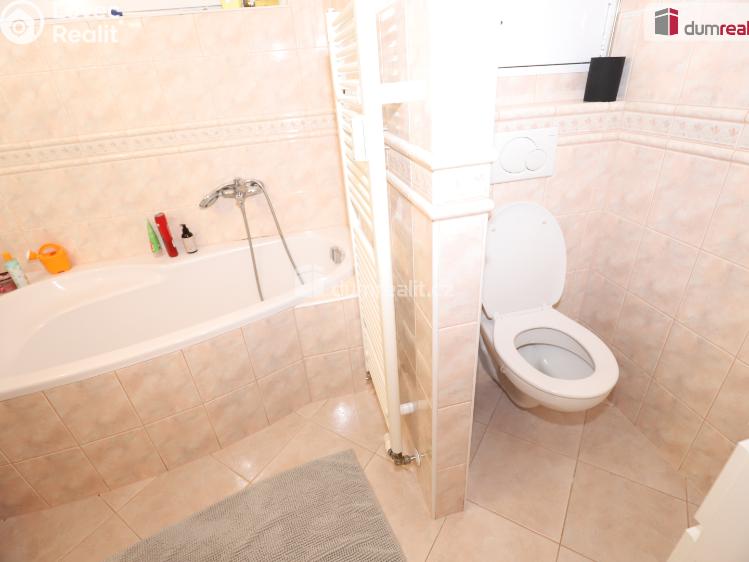 Pronájem bytu 2+KK Karlovy Vary, Nejdlova č. 17