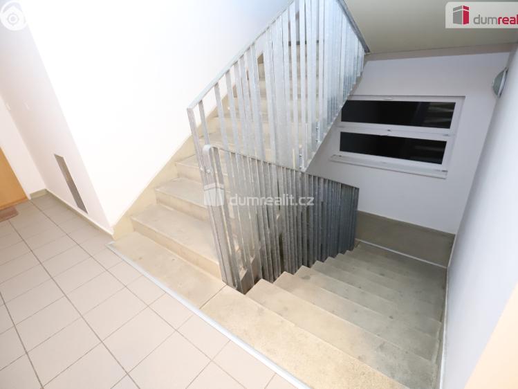 Pronájem bytu 2+KK Karlovy Vary, Nejdlova č. 19