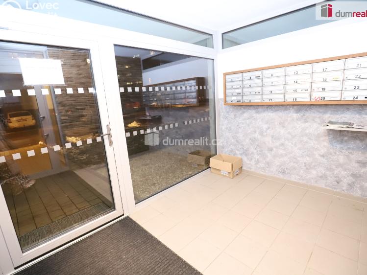 Pronájem bytu 2+KK Karlovy Vary, Nejdlova č. 21