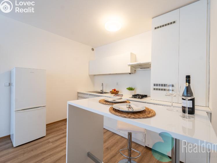 Sale apartment 2+KK Praha, U kněžské louky 2142/22 č. 6