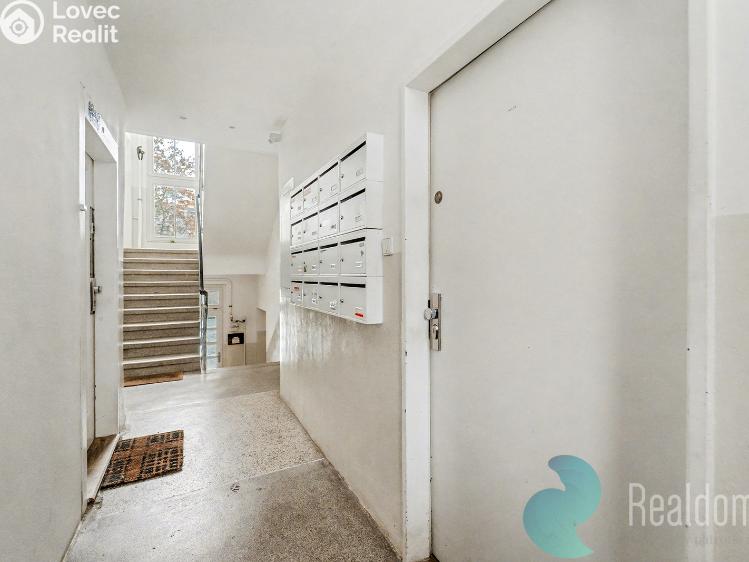 Продажа квартиры 2+KK Praha, U kněžské louky 2142/22 č. 16