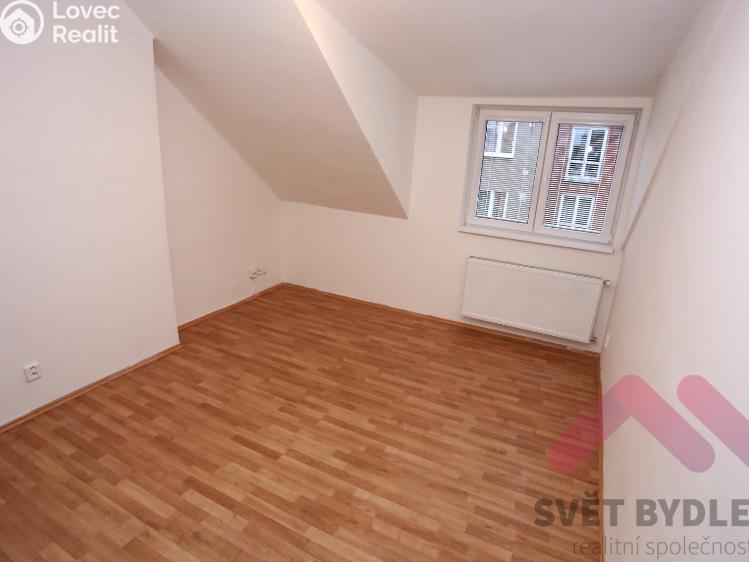 Pronájem bytu 2+1 Praha, Tolstého 1010/2 č. 1