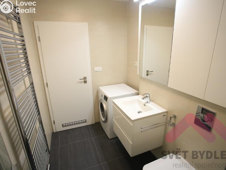 Rent apartment 1+KK Praha, Ctiradova 1745/12 č. 8
