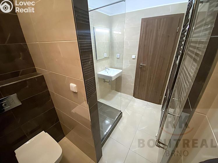 Pronájem bytu 1+1 Brno, Olomoucká 699/162 č. 4