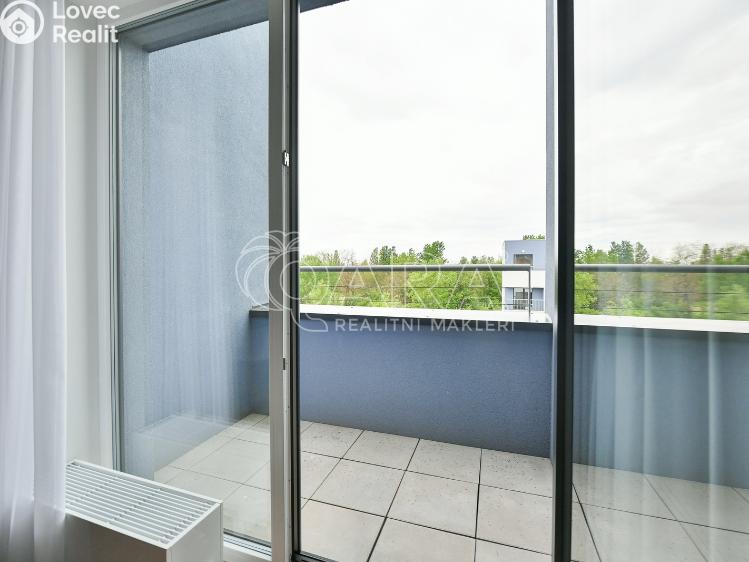 Rent apartment 2+KK Praha, Karla Guta 1673/5 č. 8