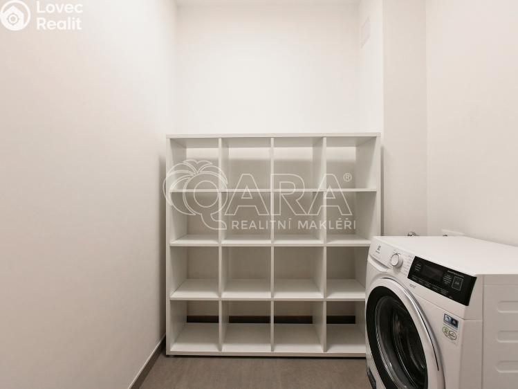 Rent apartment 2+KK Praha, Karla Guta 1673/5 č. 22