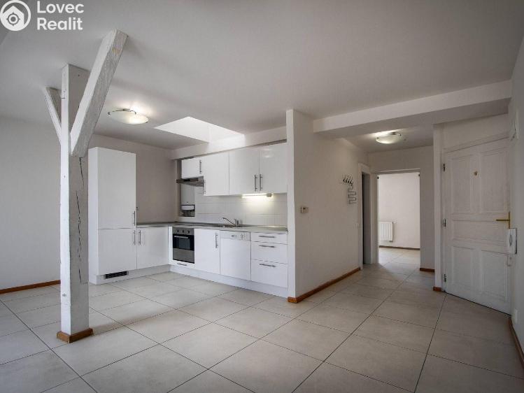 Rent apartment 2+KK Praha, Komunardů č. 5