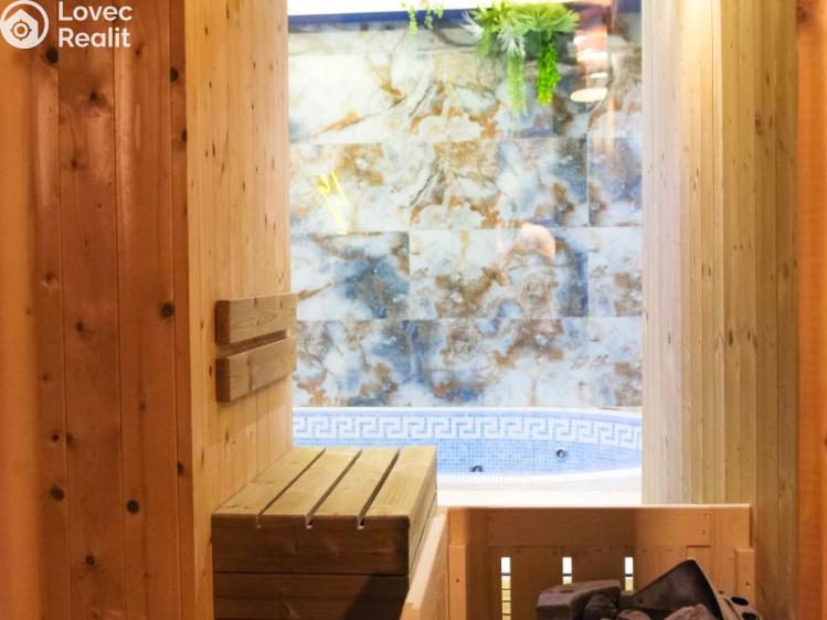 Pronájem obchodního prostoru Praha, Korunní č. 7