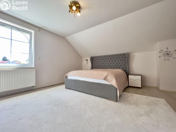 Продаж сімейного будинку Praha, Hulická č. 1